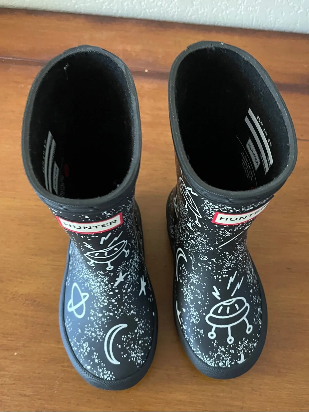 Hunter Kids First Classic Rain Boot Toddler Sz 7 Space Theme Print Black & White